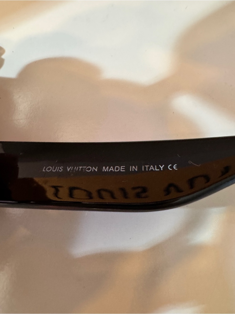 Authentic Louis Vuitton Blaze Sunglasses. Excellent condition! No scratches! - Picture 3 of 5